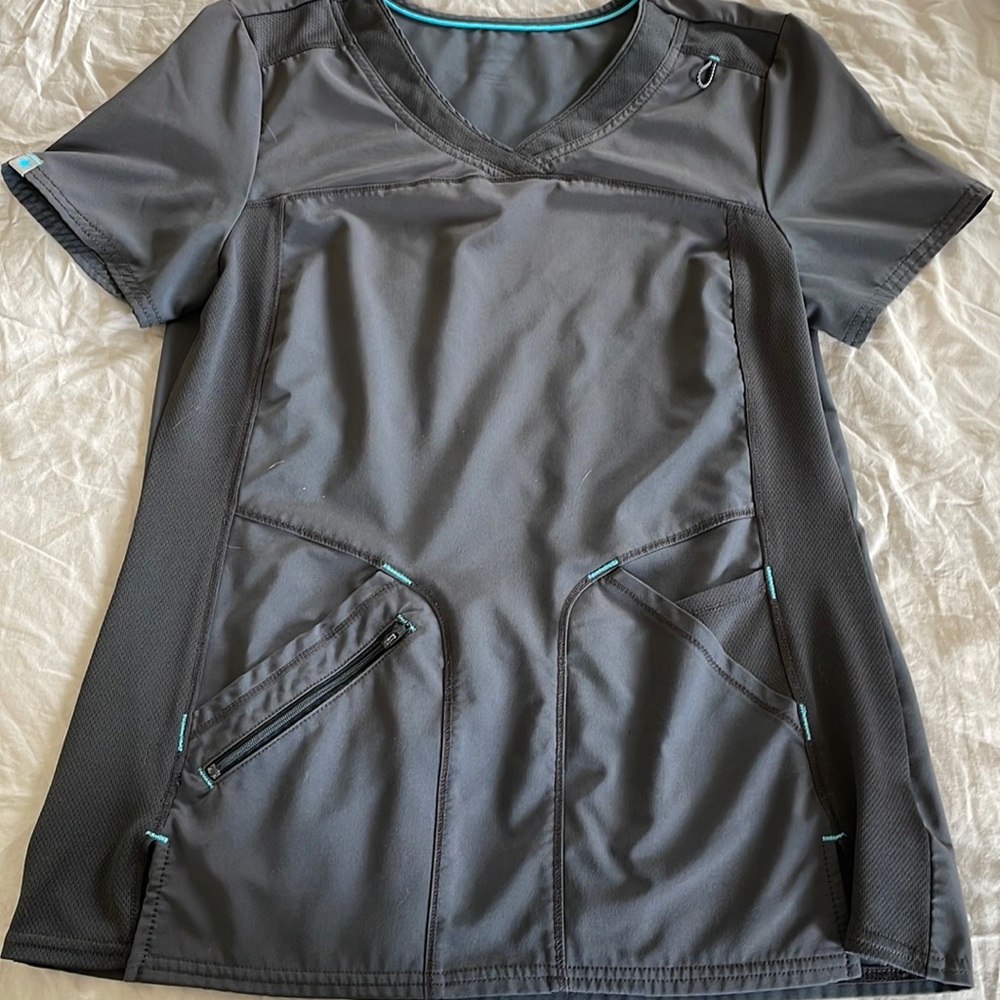 Size small breathable gray scrub set with 8 front pockets